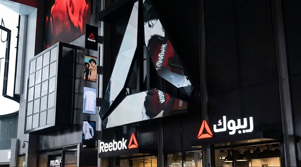 Reebok リーボック様|スポーツブランド向けLEDビジョン施工実績